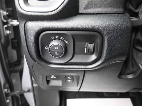 Used 2021 RAM 1500 Big Horn image 10