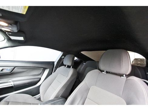 Used 2016 Ford Mustang Coupe RWD image 20