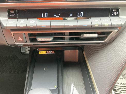 Certified 2026 Toyota Camry SE image 17