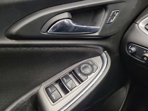 Used 2025 Chevrolet Malibu LT FWD image 27