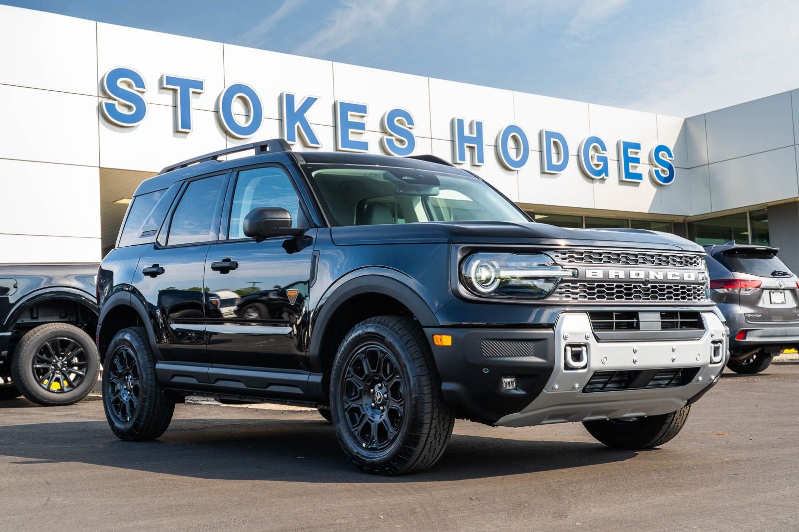 New 2026 Ford Bronco Sport Badlands w/ Badlands Tech Package AWD/4WD image 1
