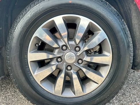 Used 2020 Chrysler Pacifica Touring-L Plus FWD image 9
