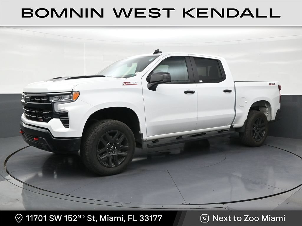 Used 2025 Chevrolet Silverado 1500 LT Trail Boss w/ Convenience Package II AWD/4WD image 1