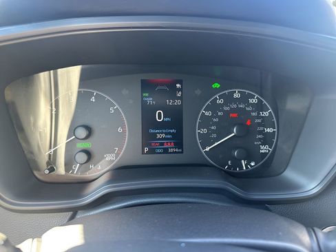 Used 2025 Toyota Corolla SE image 20