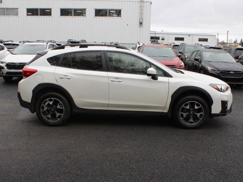 Used 2019 Subaru Crosstrek 2.0i Premium w/ Moonroof Package AWD/4WD image 4