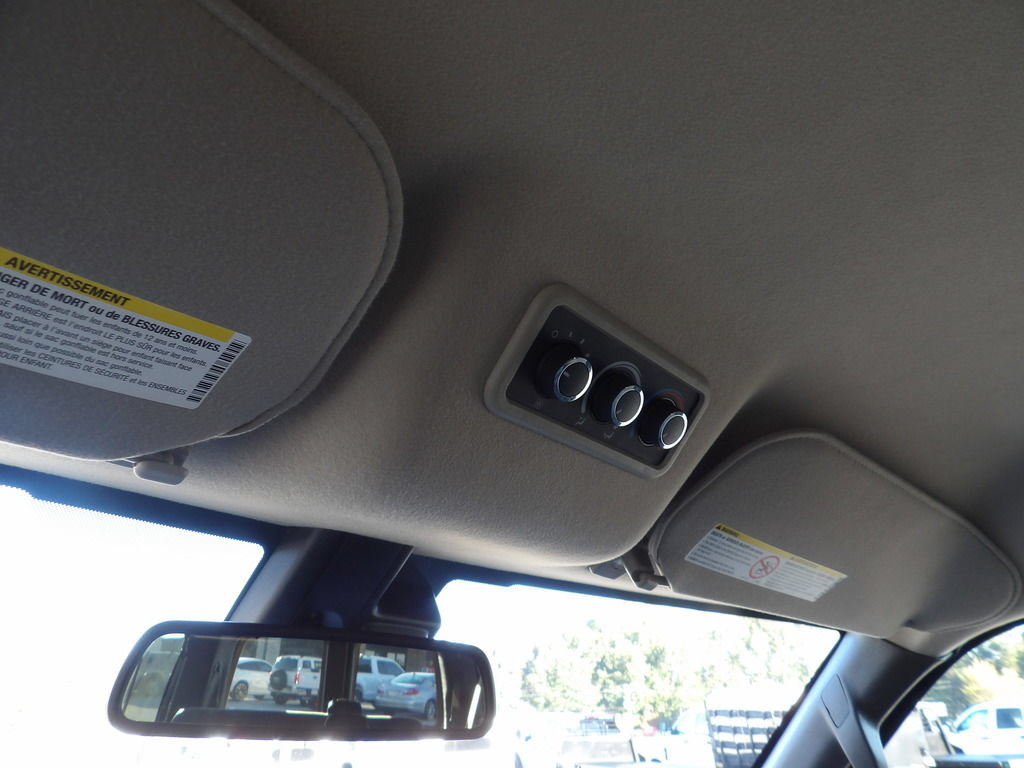Used 2025 Chevrolet Express 3500 LT w/ LT Preferred Equipment Group RWD image 23