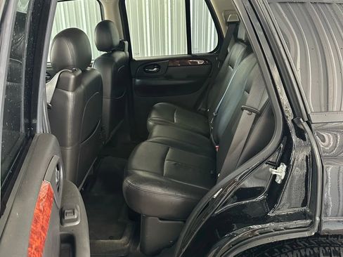 Used 2009 GMC Envoy Denali w/ Sun And 6-Disc Cd Package image 13