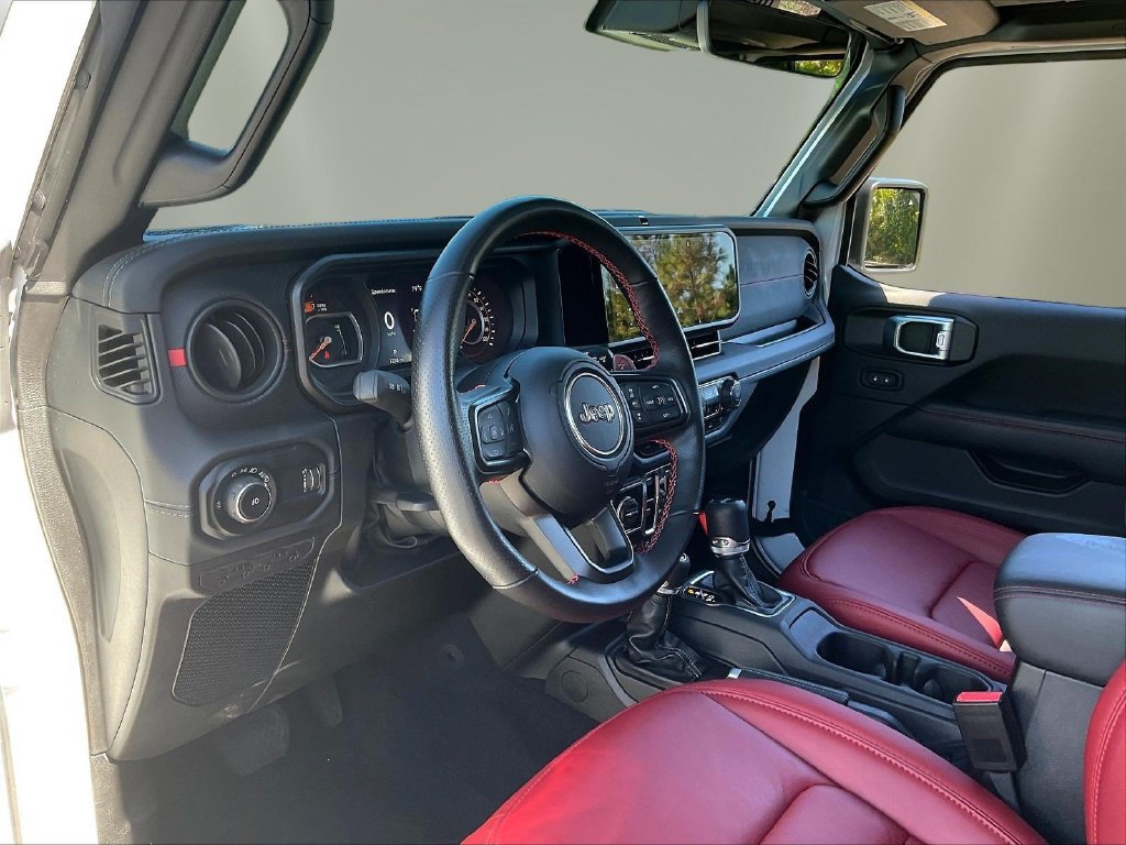 Used 2024 Jeep Wrangler Unlimited Rubicon 392 AWD/4WD image 19