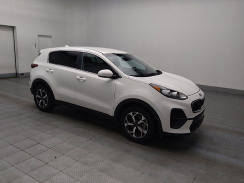 Used 2020 Kia Sportage LX image 11