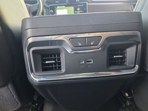 Used 2025 GMC Sierra 2500 Denali Ultimate image 26