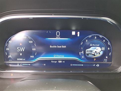 Used 2022 Chevrolet Tahoe LT w/ Luxury Package image 9