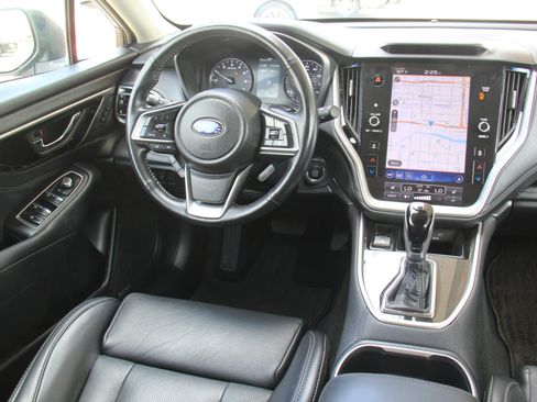 Used 2022 Subaru Outback Limited image 10