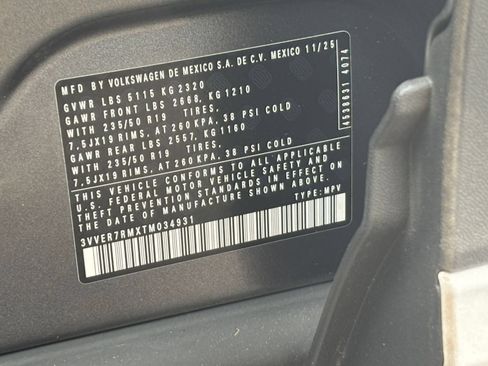 Used 2026 Volkswagen Tiguan SE AWD/4WD image 24