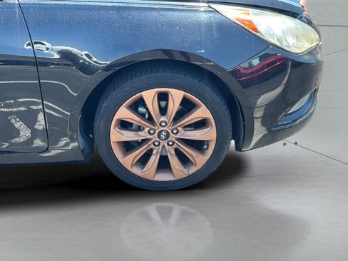 Used 2011 Hyundai Sonata SE FWD image 14