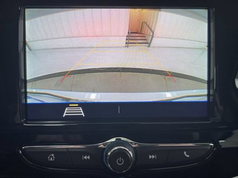 Used 2022 Buick Encore Preferred w/ Safety Package AWD/4WD image 14