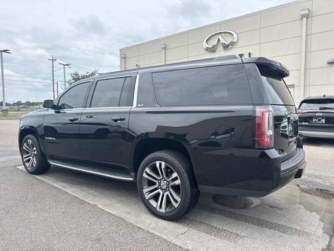 Used 2020 GMC Yukon XL SLT AWD/4WD image 8