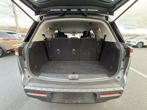 Certified 2024 Nissan Pathfinder SV image 19
