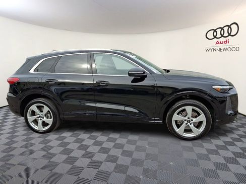 Certified 2025 Audi Q5 Premium Plus w/ Premium Plus image 7