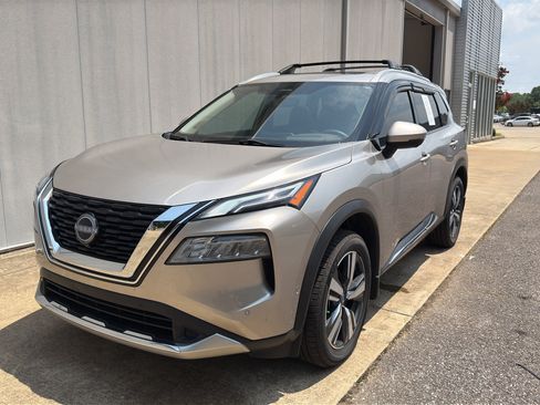 Certified 2023 Nissan Rogue Platinum w/ Platinum Premium Package AWD/4WD image 7