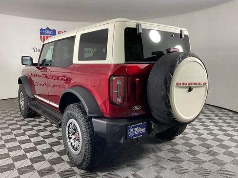 New 2026 Ford Bronco Outer Banks w/ Sasquatch Package AWD/4WD image 5