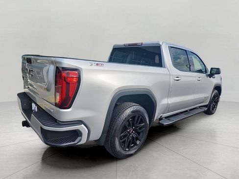 Used 2022 GMC Sierra 1500 Elevation w/ X31 Off-Road Package AWD/4WD image 7