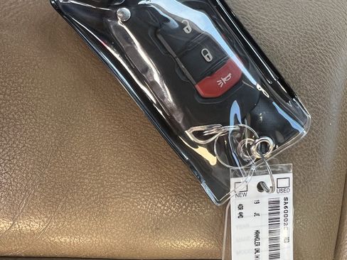 Used 2019 Jeep Wrangler Unlimited Rubicon image 38