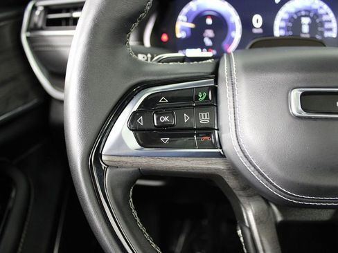 Used 2025 Jeep Grand Cherokee Overland AWD/4WD image 26