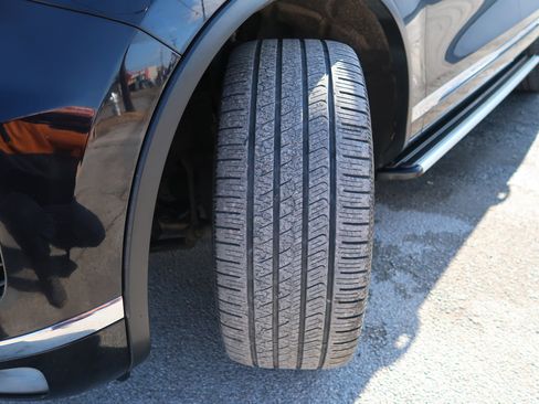 Used 2015 Volkswagen Touareg Executive image 52