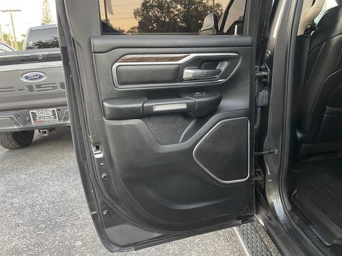 Used 2019 RAM 1500 Laramie RWD image 30