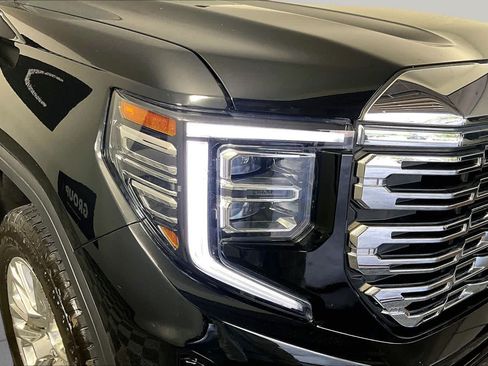 Certified 2023 GMC Sierra 1500 Denali w/ Technology Package AWD/4WD image 27