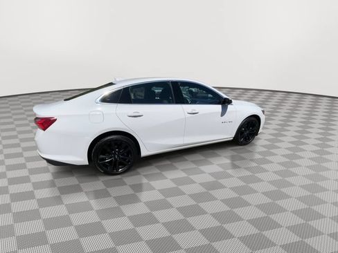 Used 2024 Chevrolet Malibu LT w/ Sport Edition FWD image 8