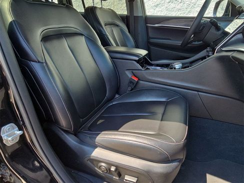 Used 2023 Jeep Grand Cherokee Limited image 29