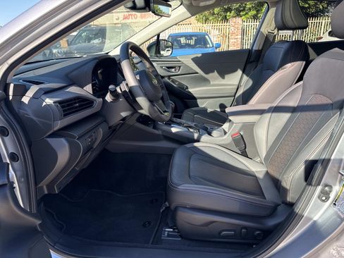 Certified 2025 Subaru Crosstrek 2.5i Limited w/ Crosstrek Mirror Package image 19