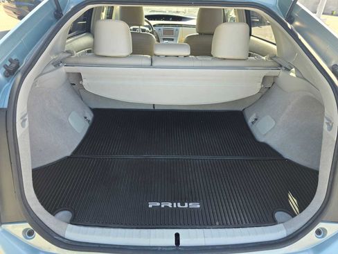 Used 2015 Toyota Prius Two FWD image 14