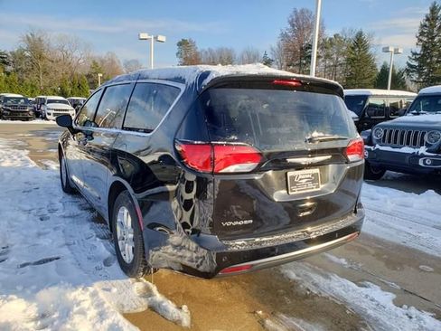 New 2026 Chrysler Voyager LX image 4