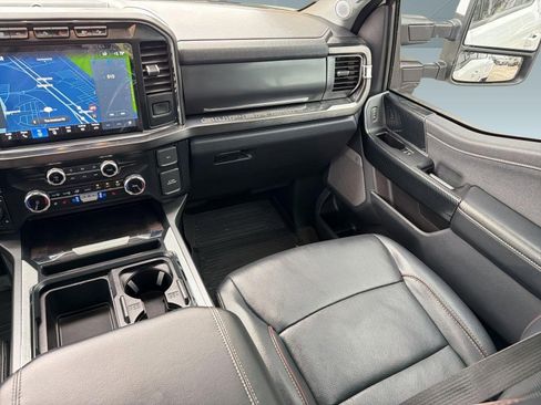 Used 2023 Ford F350 Lariat w/ Lariat Ultimate Package AWD/4WD image 29