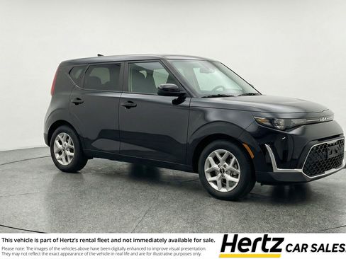 Used 2025 Kia Soul LX w/ LX Technology Package image 1