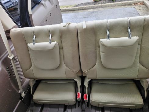 Used 2015 Lexus GX 460 image 16