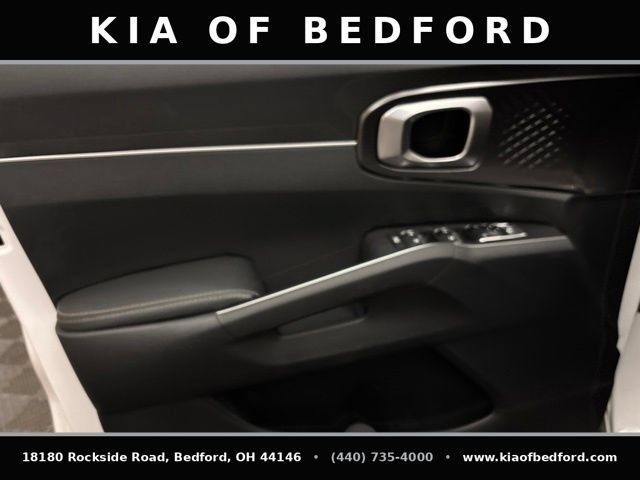 Used 2026 Kia Sorento LX FWD image 13