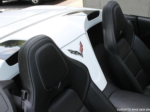 Used 2015 Chevrolet Corvette Stingray Convertible w/ 3LT Preferred Equipment Group RWD image 38