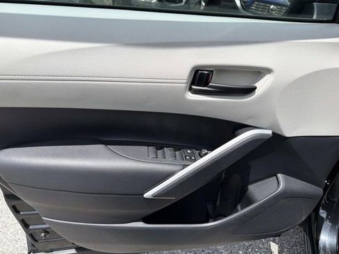Certified 2025 Toyota Corolla Cross L FWD image 7