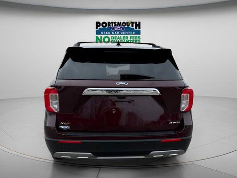 Used 2022 Ford Explorer XLT w/ Equipment Group 202A AWD/4WD image 29