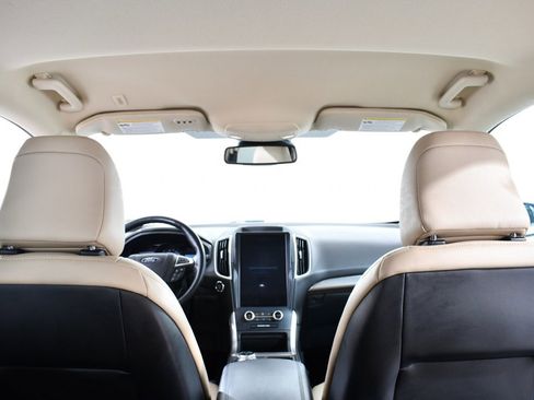 Used 2022 Ford Edge SEL w/ Convenience Package image 17