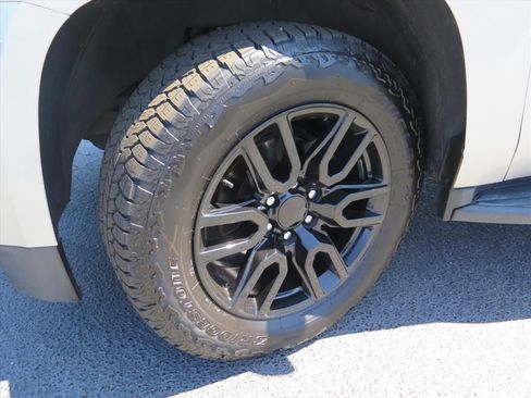 Used 2019 Chevrolet Tahoe LS image 18