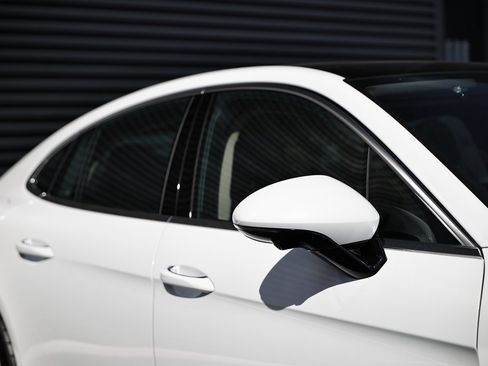 New 2026 Porsche Panamera 4 image 13