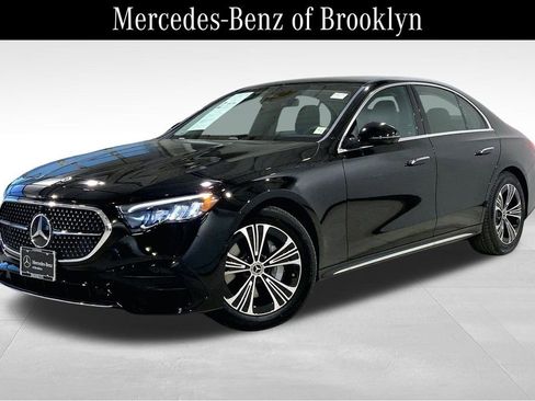 Used 2026 Mercedes-Benz E 350 4MATIC Sedan image 2