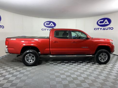 Used 2016 Toyota Tacoma SR5 w/ Towing Package AWD/4WD image 2