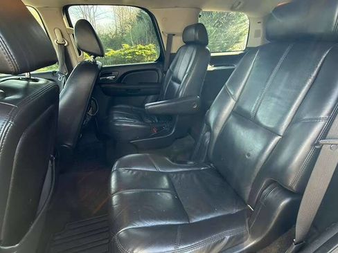 Used 2007 Chevrolet Tahoe LTZ w/ LTZ Preferred Equipment Group AWD/4WD image 21