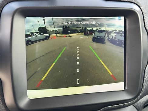 Used 2023 Jeep Renegade Trailhawk image 15