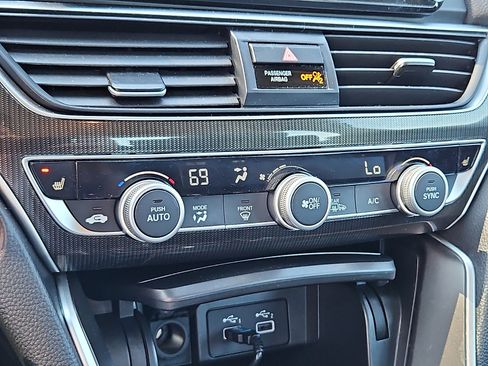 Used 2022 Honda Accord Sport Special Edition image 16